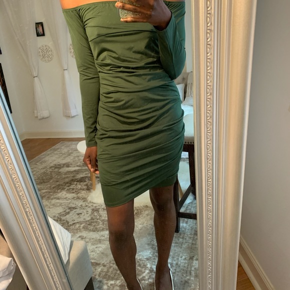 Dress - Picture 2 of 3